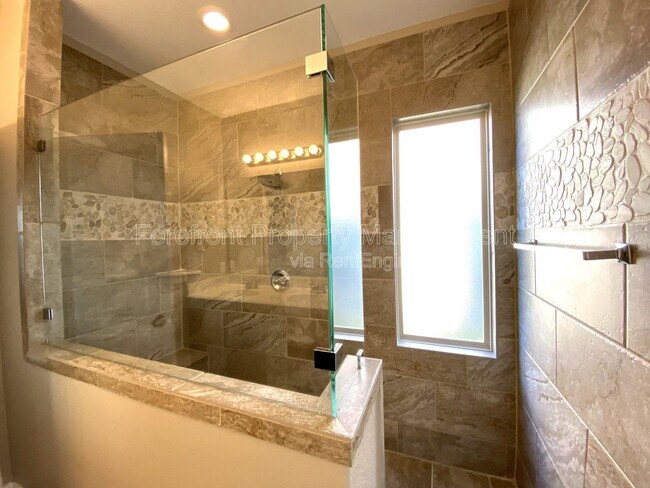 Building Photo - 1206 Ranch Falls