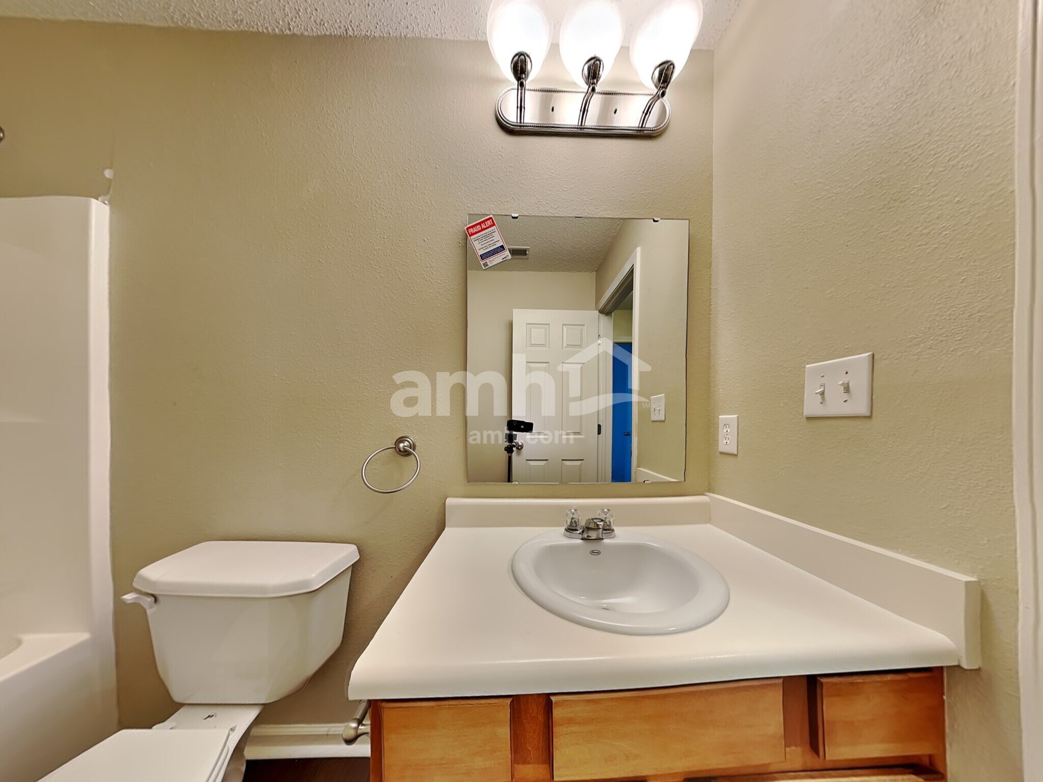 Building Photo - 656 Rocky Meadow Dr