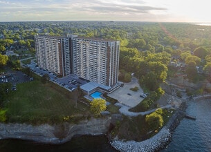 Building Photo - 12900 Lake Ave