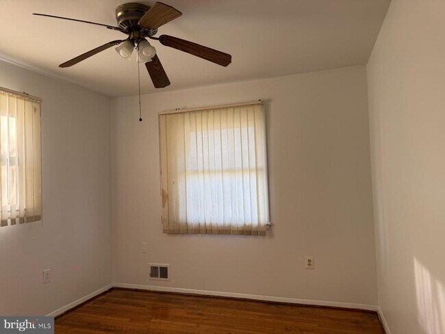 Building Photo - 4402 Sellman Rd