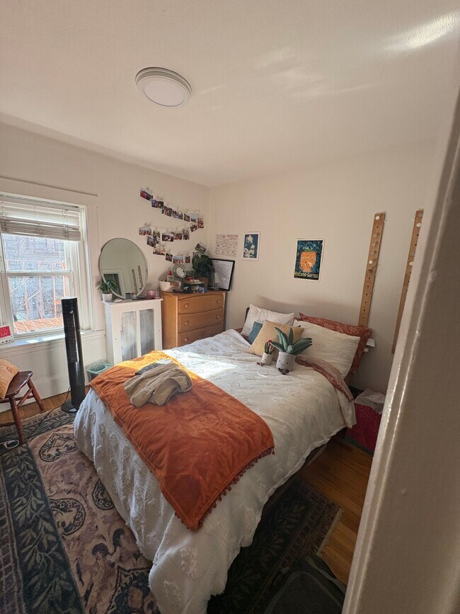 Building Photo - 45 Westland Ave