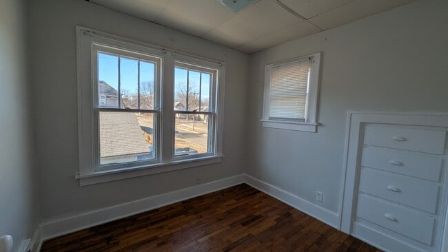 Building Photo - 1109 SW 19th St