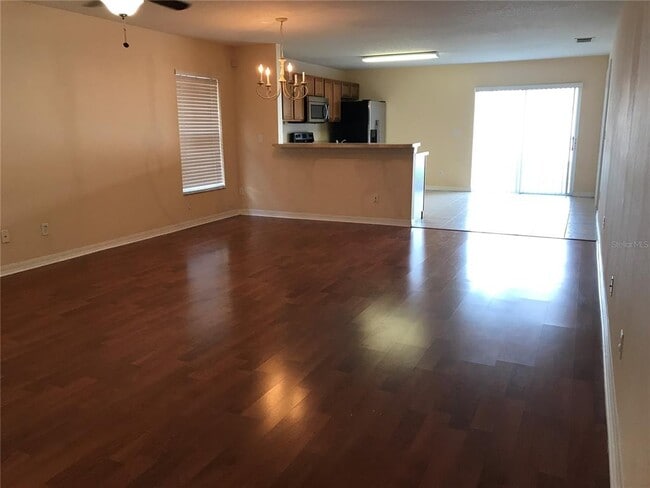 Building Photo - 912 Windrose Dr