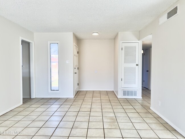 Building Photo - 5208 La Taste Ave