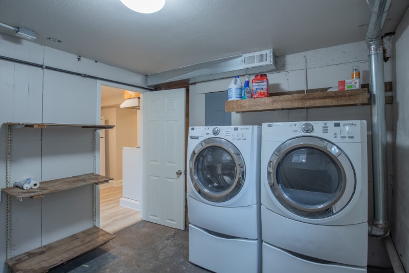 Building Photo - 7434 SE Duke St