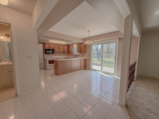 Building Photo - Welcome Home