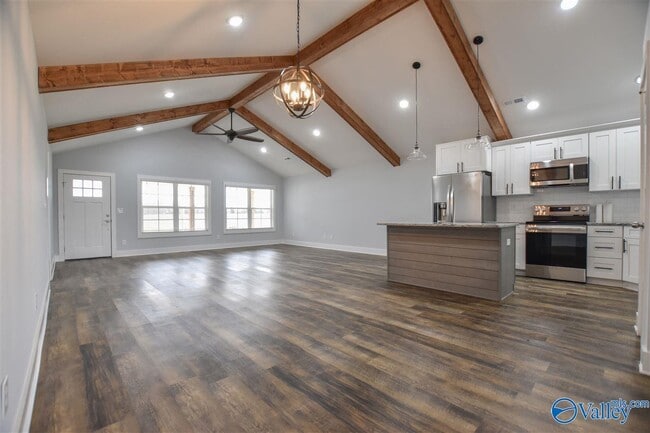 Building Photo - 300 Stone Hill Dr