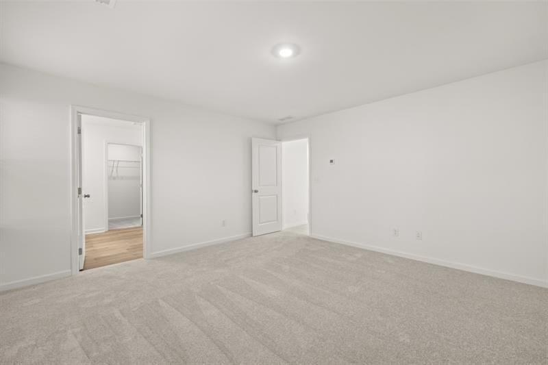 Building Photo - 954 Evergreen Rd