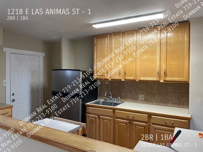 Building Photo - 1218 E Las Animas St