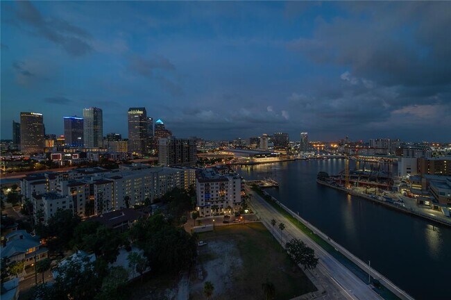 Building Photo - 345 Bayshore Blvd