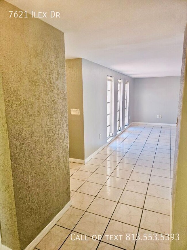 Building Photo - 7621 Ilex Dr
