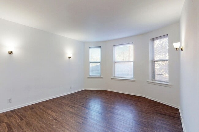 Floorplan - 925 East 46th Street