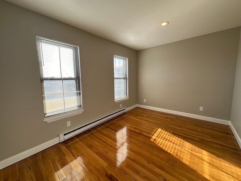 Building Photo - 1 Pembroke St