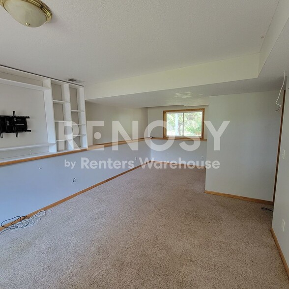 Building Photo - 1505 Harvest Ln
