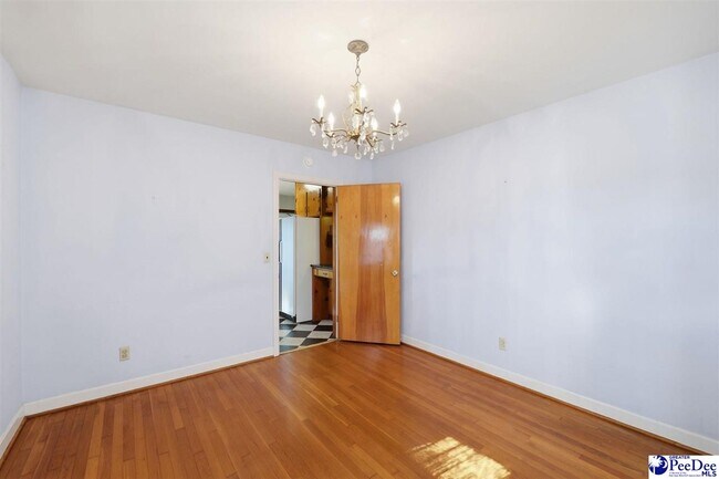 Building Photo - 2218 N Douglas St