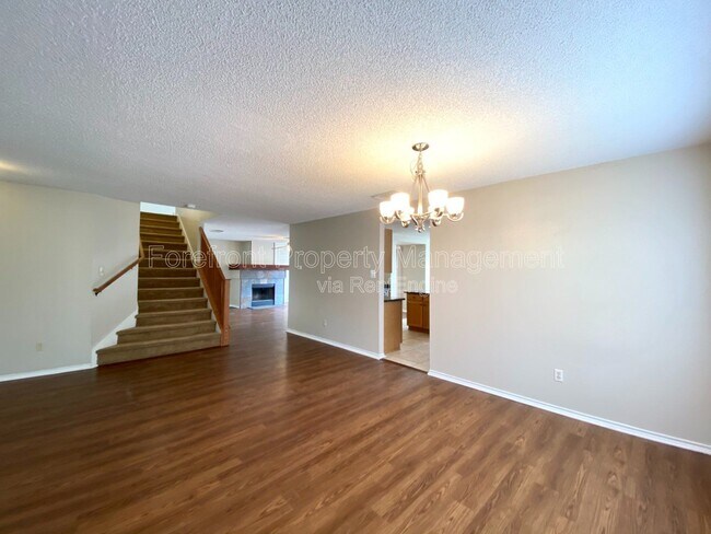 Building Photo - 2510 Village Pkwy