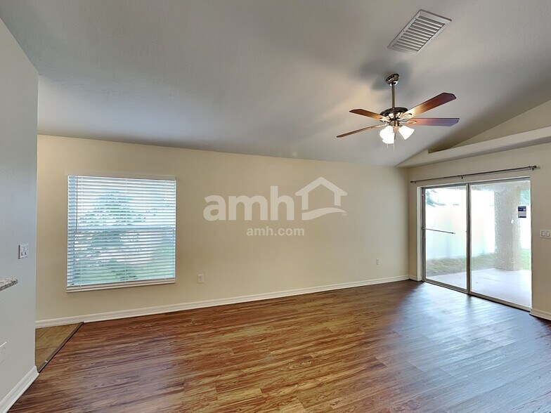 Building Photo - 33437 Irongate Dr