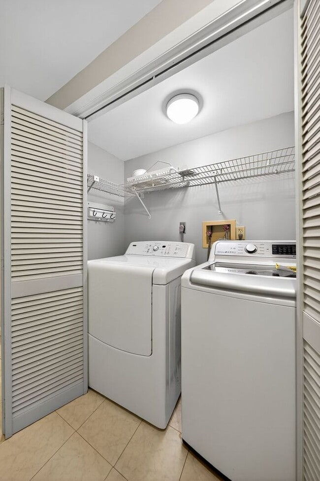 Building Photo - 85 Brookeside Pl