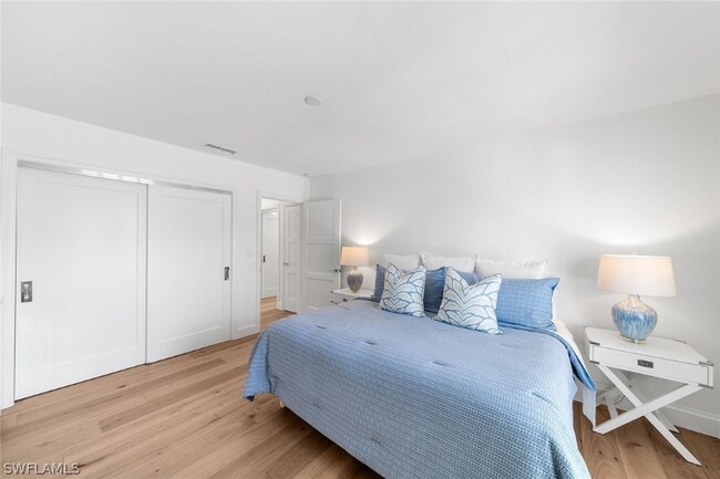 Building Photo - 2171 Gulf Shore Blvd N