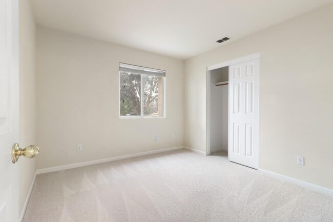 Building Photo - AVAILABLE NOW: HOME IN THE WESTERN EDGE OF...