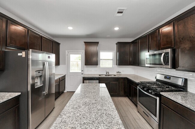 Building Photo - 31538 Eldorado Ln