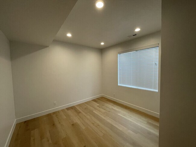 Building Photo - 2323 E Patriot Drive