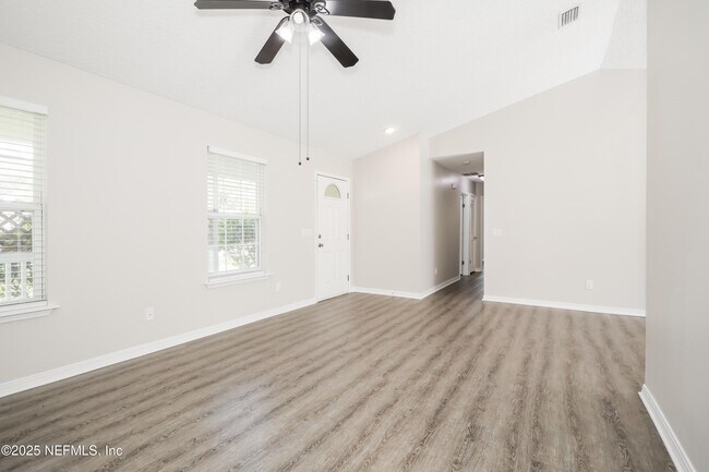 Building Photo - 429 Crescent Blvd