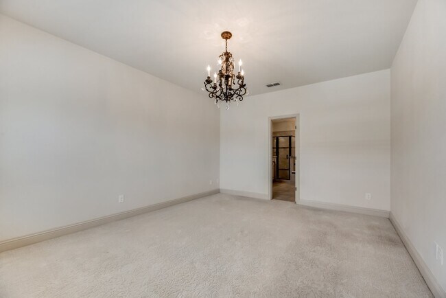 Building Photo - Modern 3 Bed Townhouse with Granite Countertops and Hardwood Floors in Keller, TX