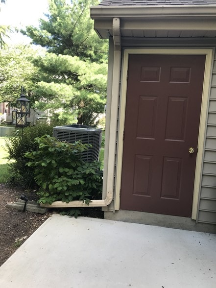 storage area - 1755 Weatherburn Dr