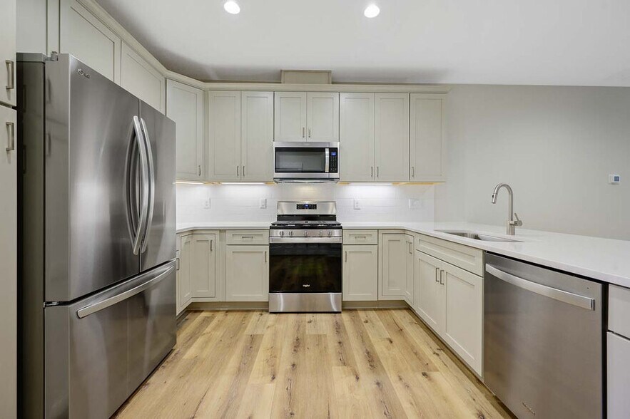 Kitchen - 3905 Milltown Ridge Run
