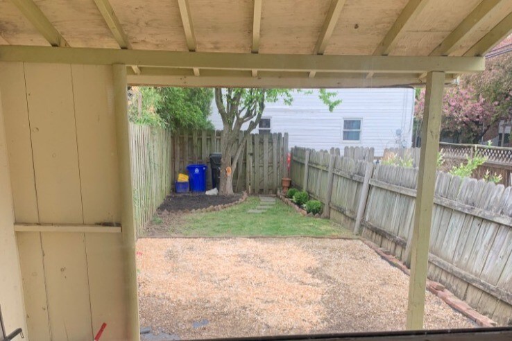 private yard (view from kitchen) - 110 Nagle St