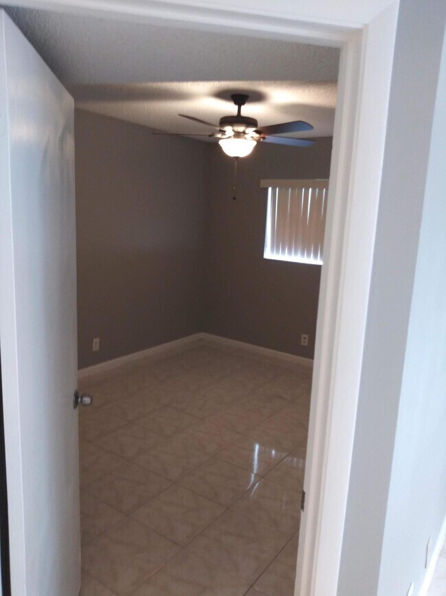 Building Photo - 522 Trace Cir