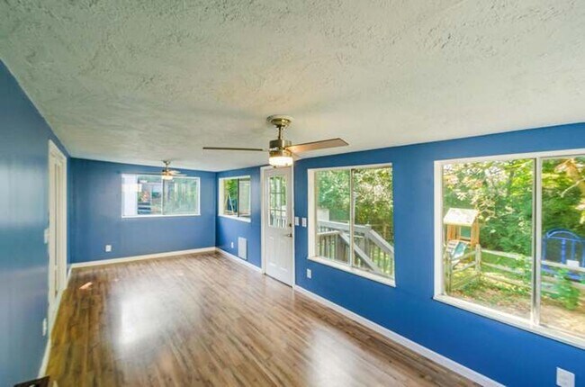 Building Photo - 3539 Westbay Dr