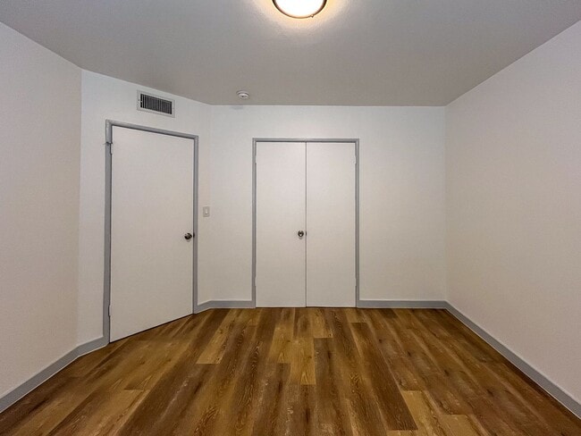 Interior Photo - 10223 S Dixon Ave