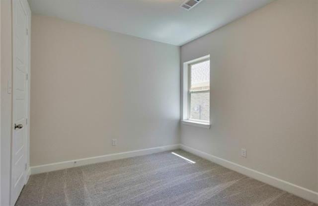 Building Photo - 9509 Blue Stem Ln