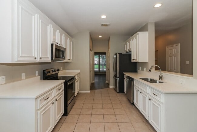 Building Photo - 1427 Waterside Village Drive