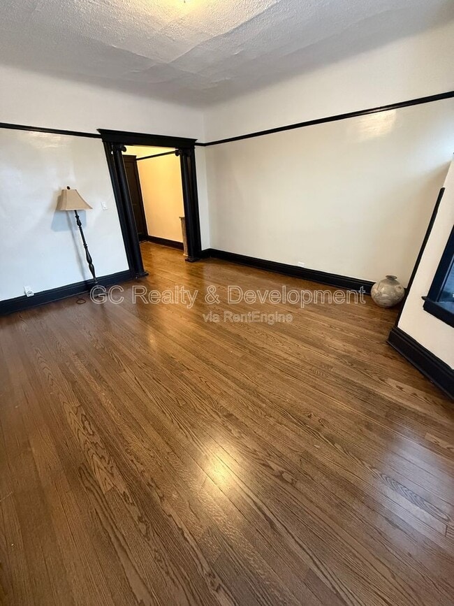 Building Photo - 1450 E Marquette Rd