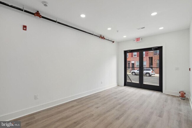 Building Photo - 528 W Berks St