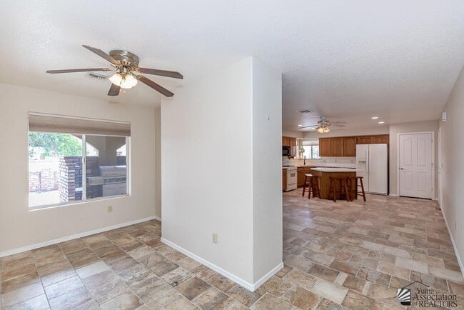 Building Photo - 12790 E 46th Dr