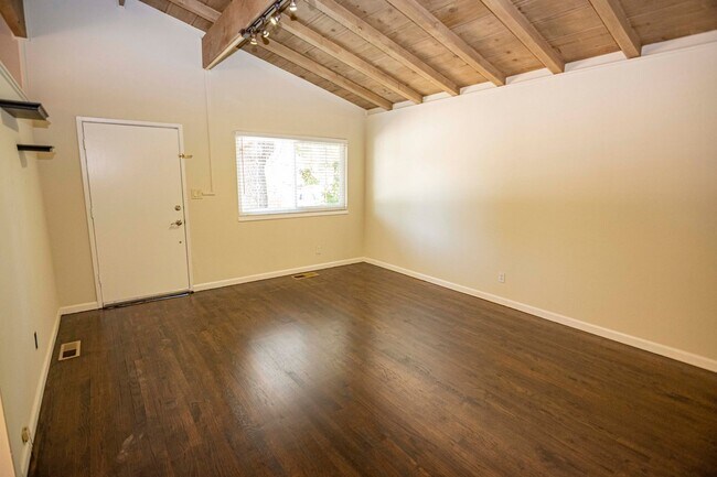 Building Photo - 4384 Camden Ave