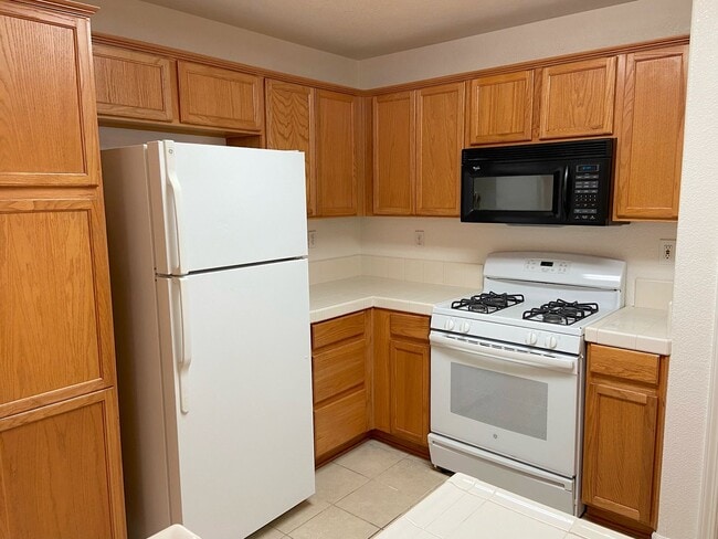 Building Photo - Sparks Single Story Home Near Red Hawk Golf Course