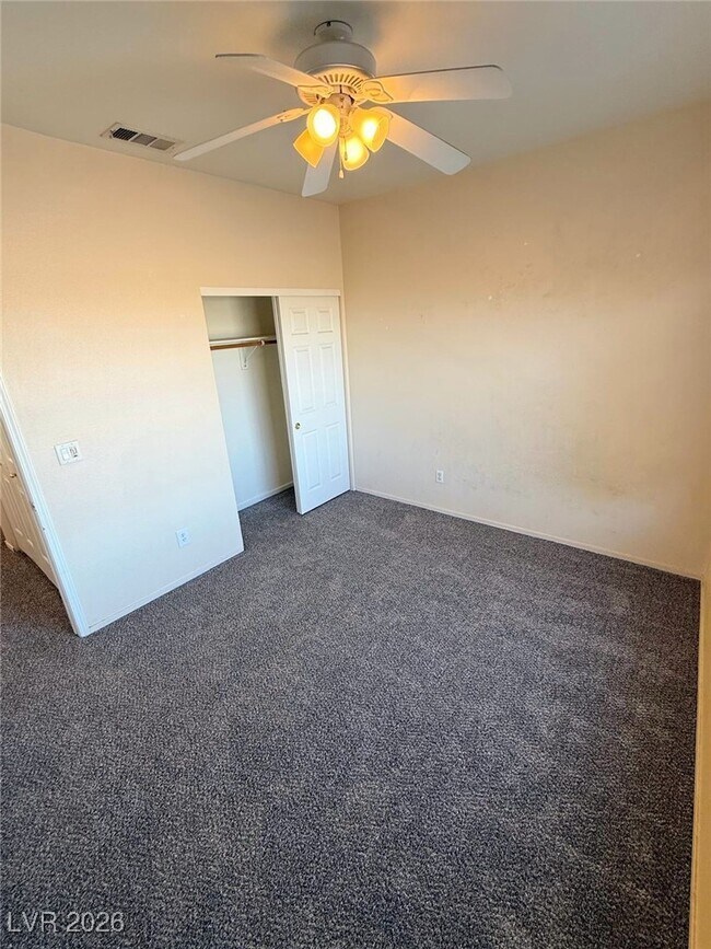 Building Photo - 664 Solitude Point Ave