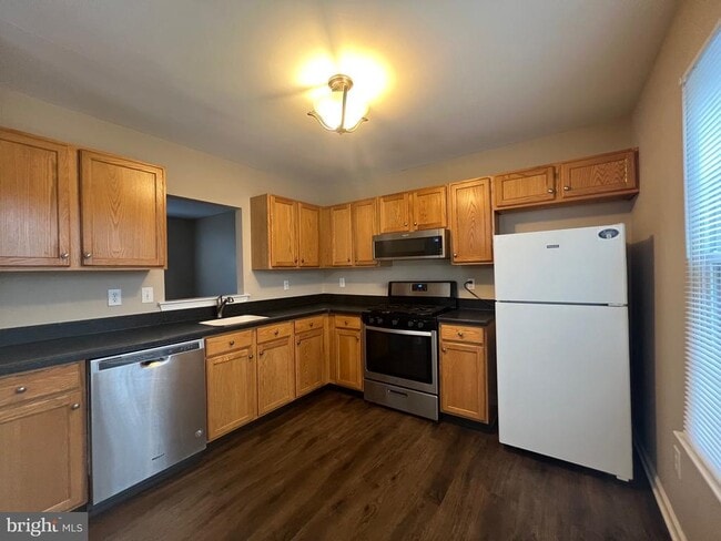 Building Photo - 174 Birch Hollow Dr