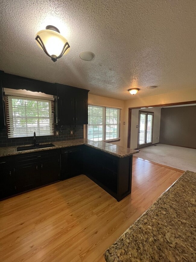 Building Photo - 7413 Cross Point Ln