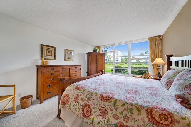 Building Photo - 801 Cypress Blvd