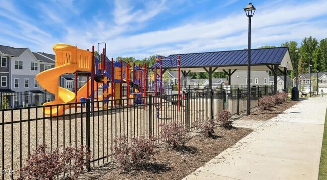 Building Photo - 1753 Aspen River Ln