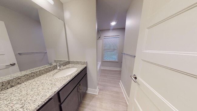 Building Photo - Lilac | Three Bedroom - no basement