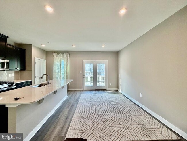 Building Photo - 149 Lawndale Dr