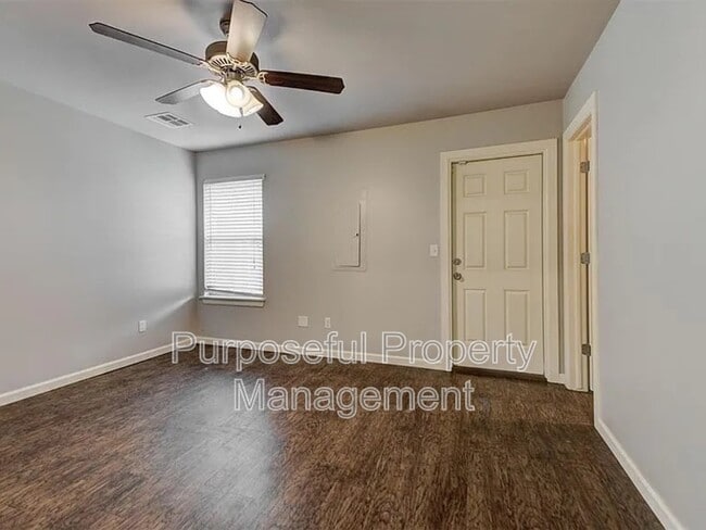 Building Photo - 4309 Edinburg Way