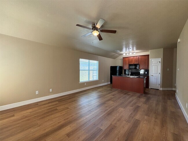 Building Photo - 10831 Harston Dr
